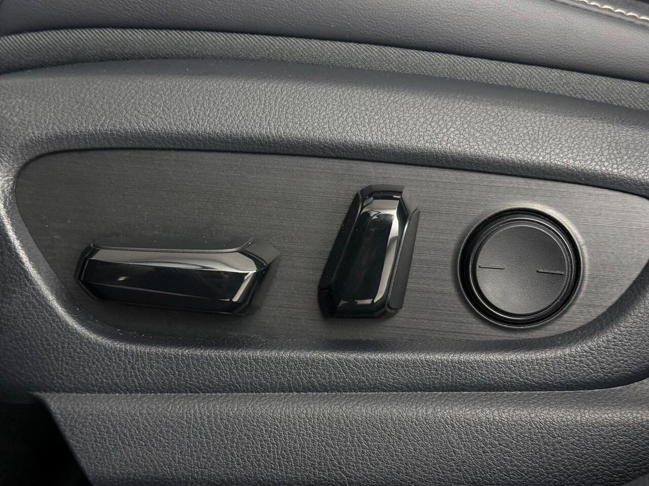 Lexus ES thumbnail Misc Controls