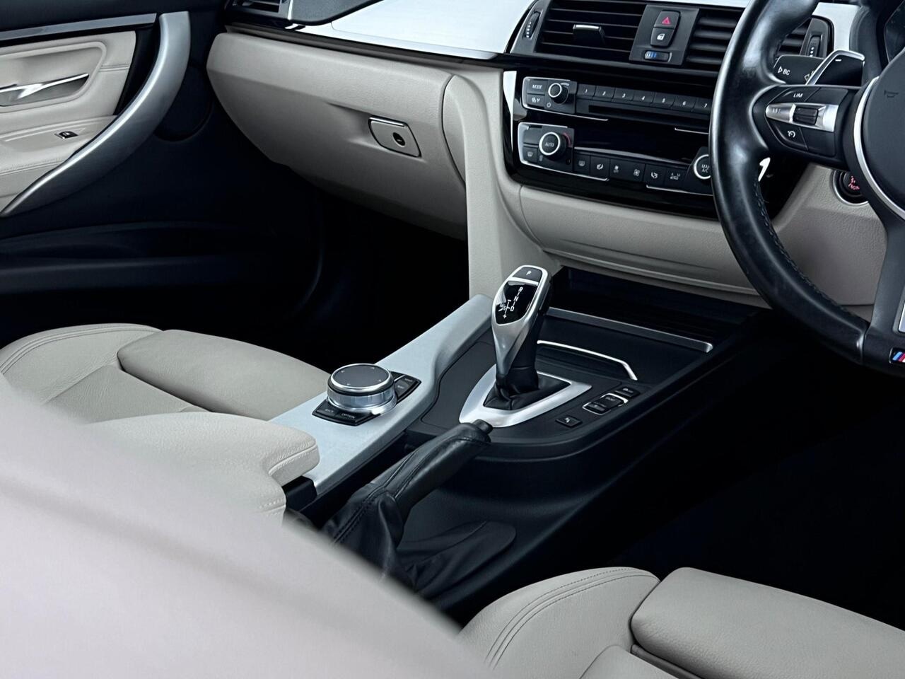 BMW 3 Series thumbnail Interior Front
