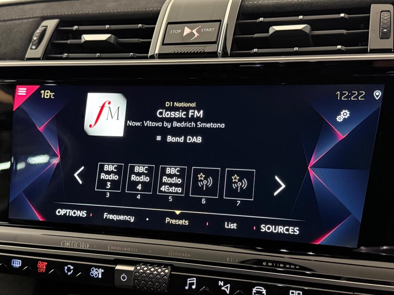DS AUTOMOBILES DS 7 CROSSBACK thumbnail Infotainment System