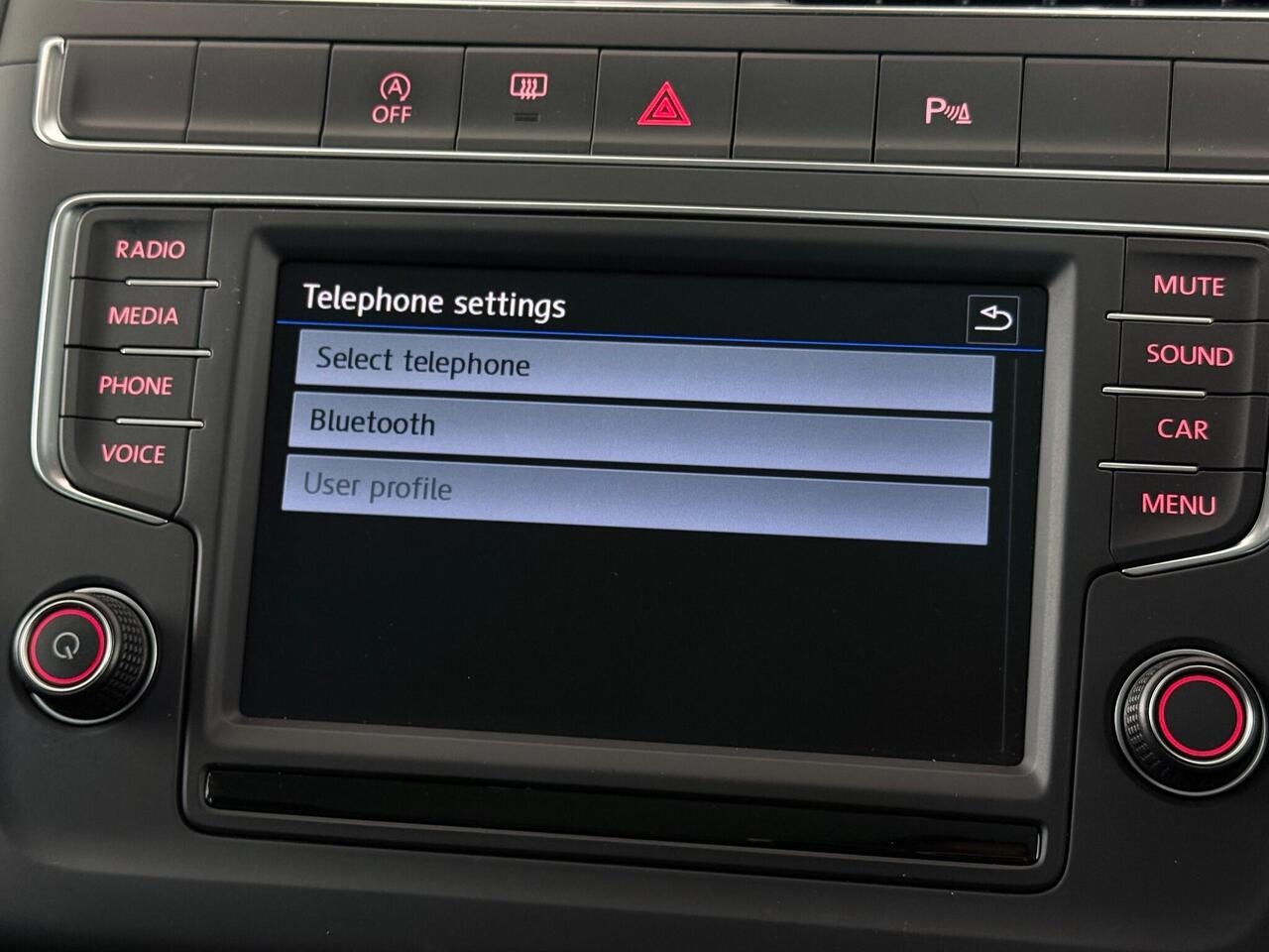 Volkswagen Polo thumbnail Infotainment System