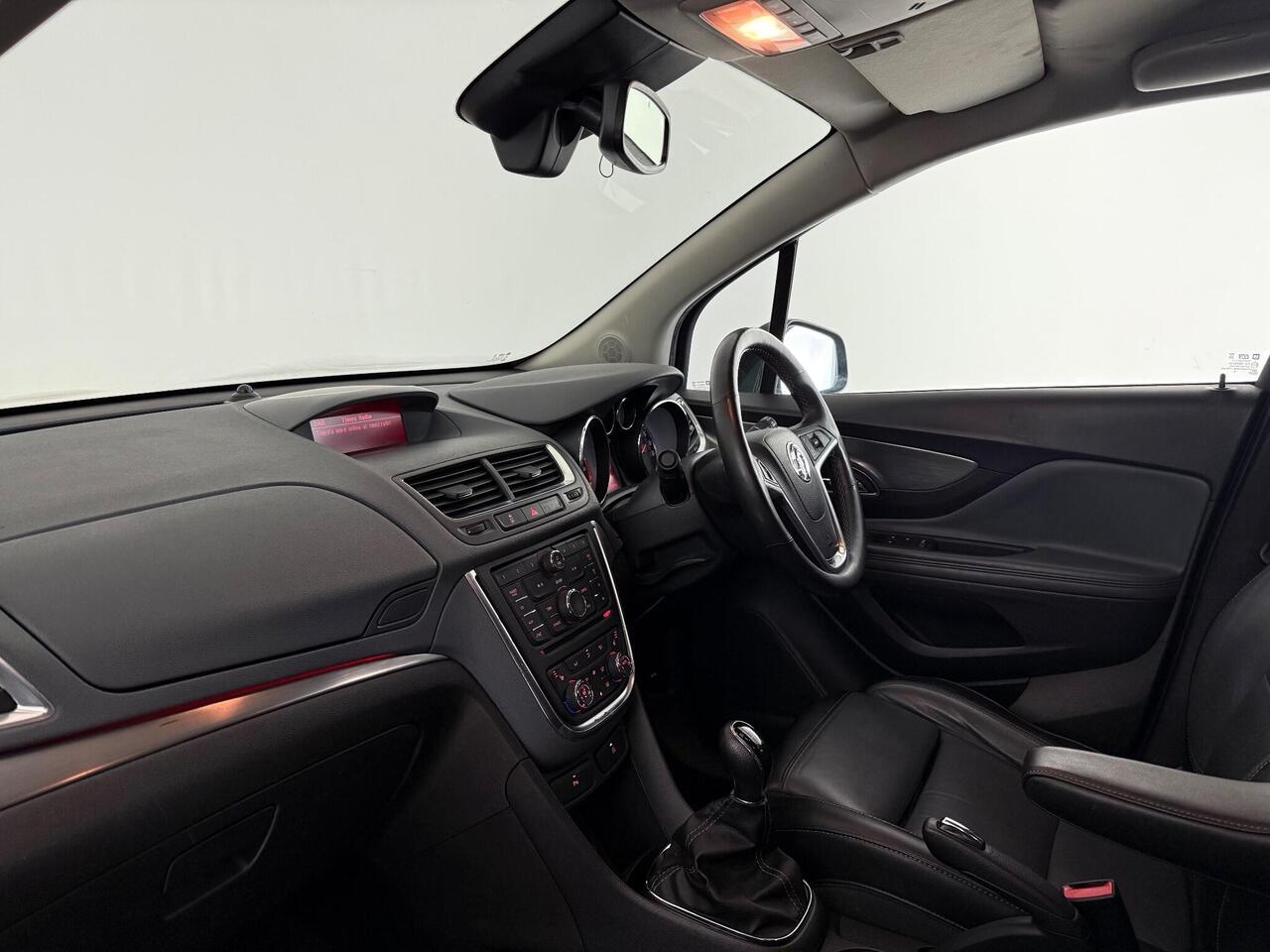 Vauxhall Mokka thumbnail Interior Front