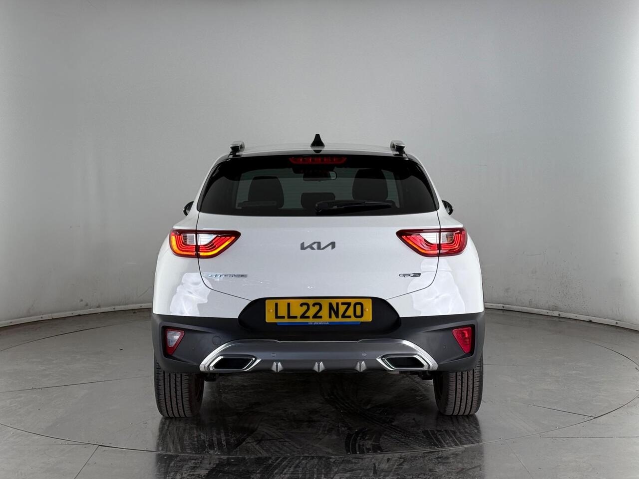 Kia Stonic thumbnail Rear