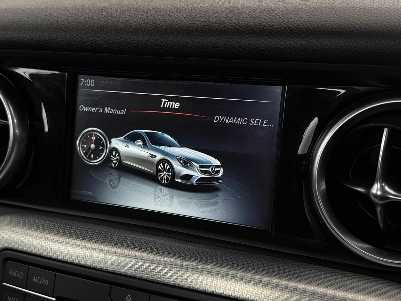 Mercedes-Benz SLC thumbnail Infotainment System