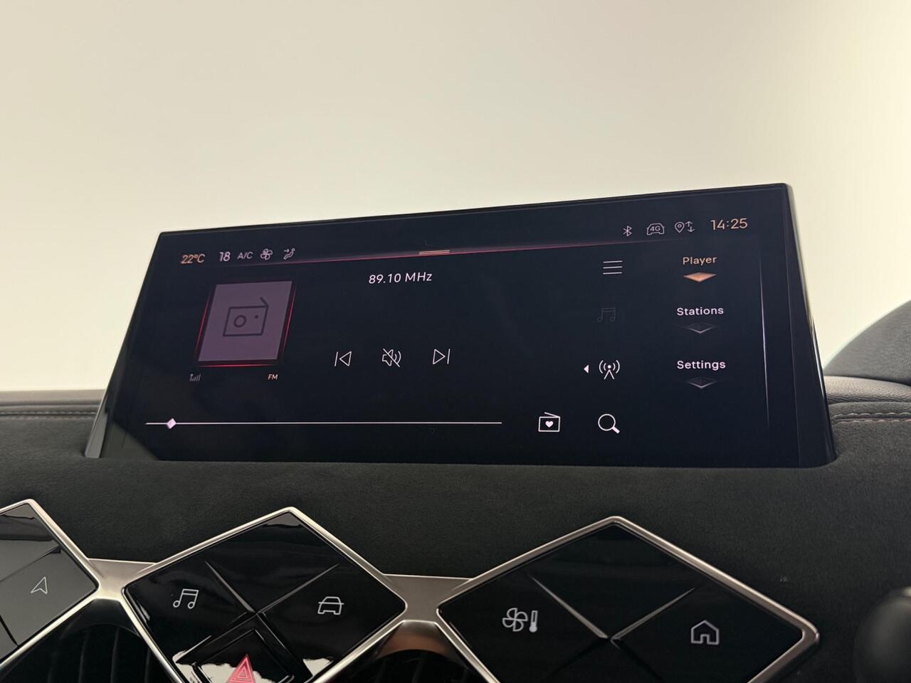 DS AUTOMOBILES DS 3 thumbnail Infotainment System