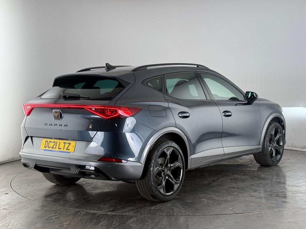 CUPRA Formentor thumbnail Rear Right