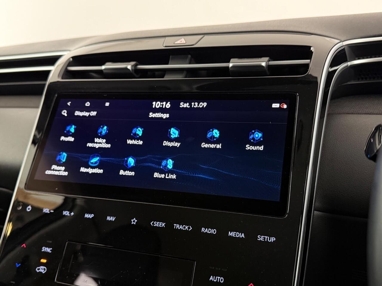 Hyundai TUCSON thumbnail Infotainment System