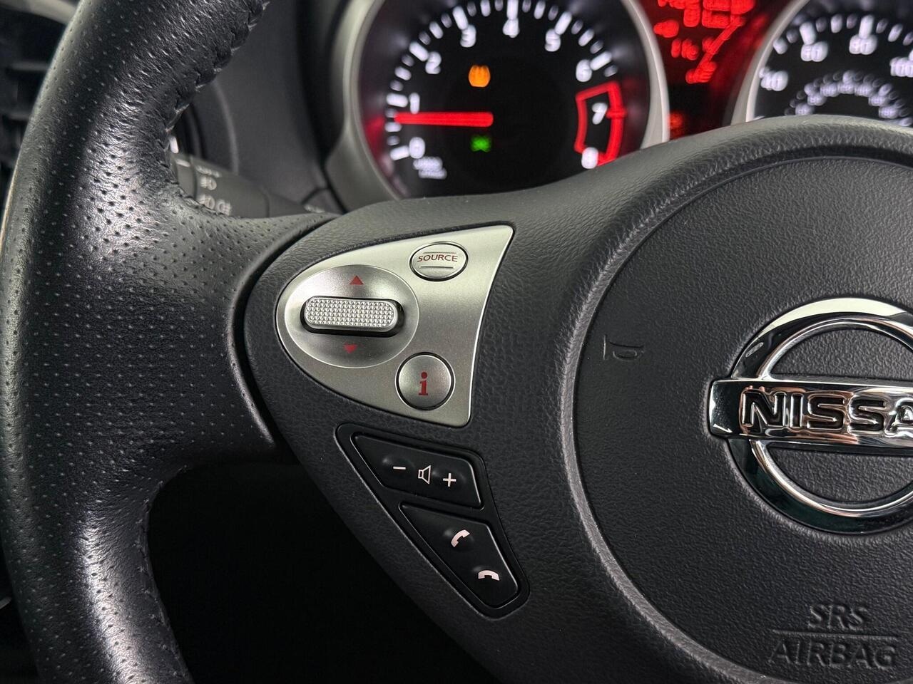 Nissan Juke thumbnail Misc Controls