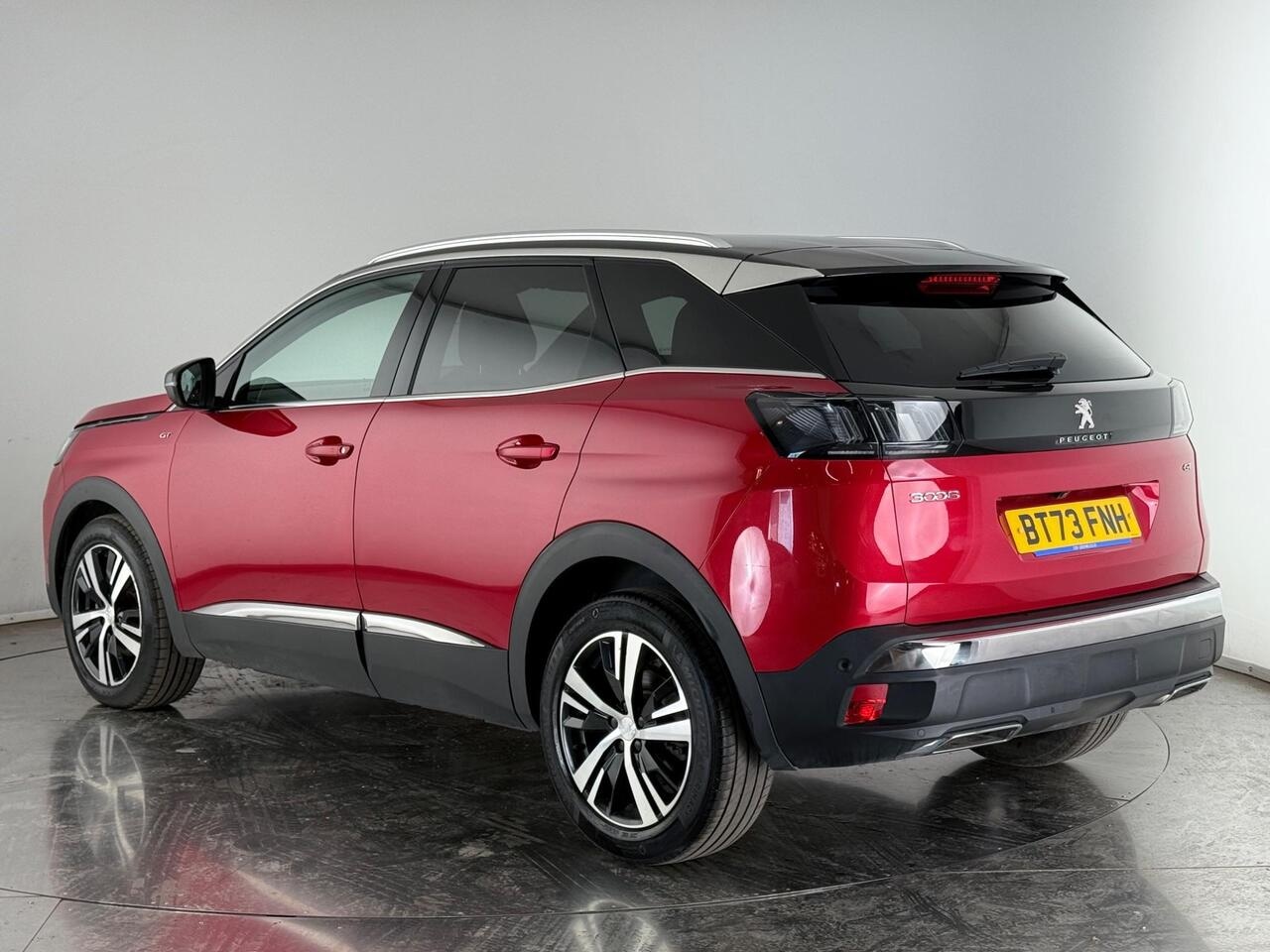 Peugeot 3008 thumbnail Rear Left