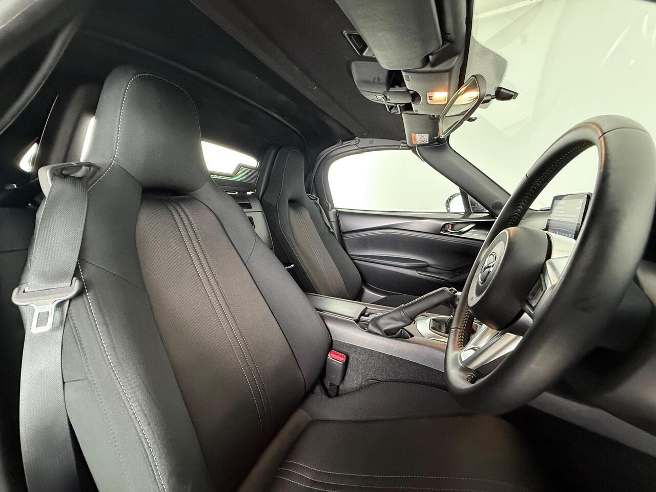 Mazda MX-5 thumbnail Seat Driver