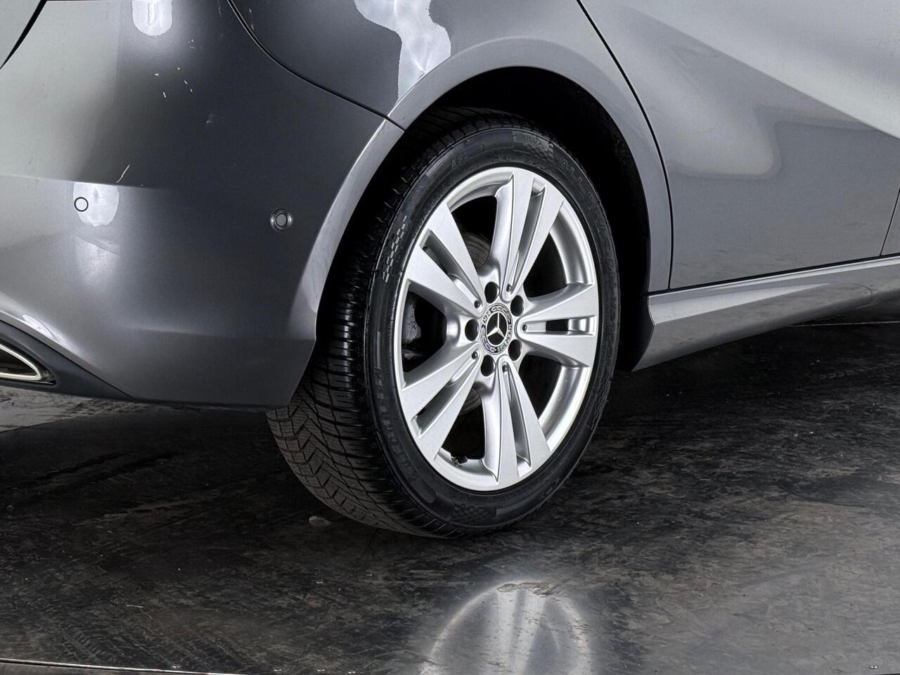 Mercedes-Benz A Class thumbnail Wheel