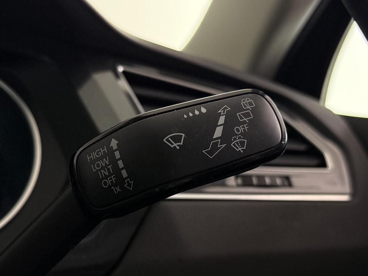 Volkswagen Tiguan thumbnail Misc Controls