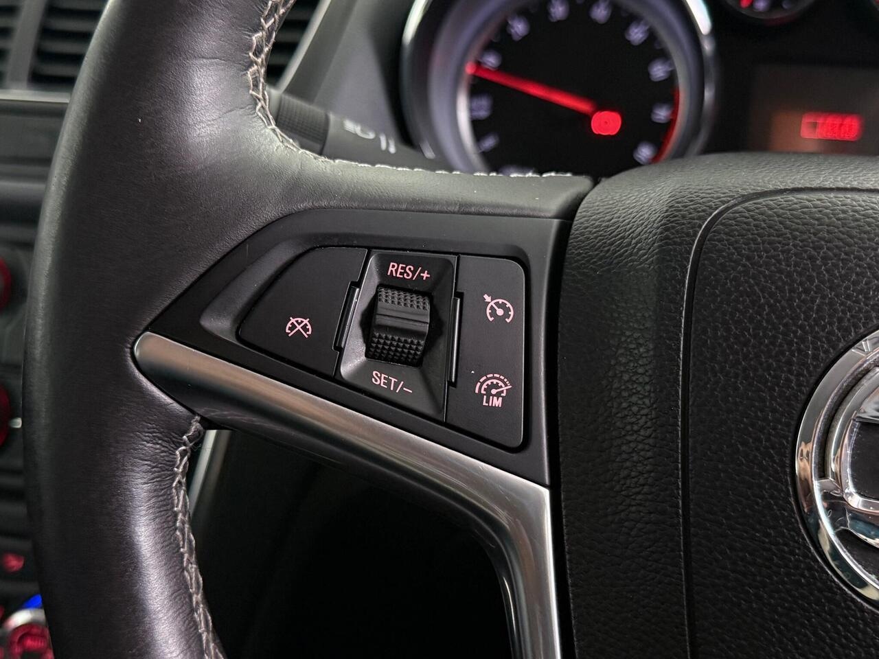 Vauxhall Mokka thumbnail Misc Controls