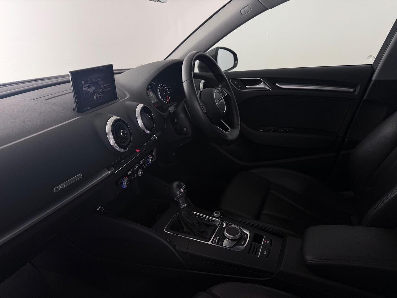 Audi A3 thumbnail Interior Front