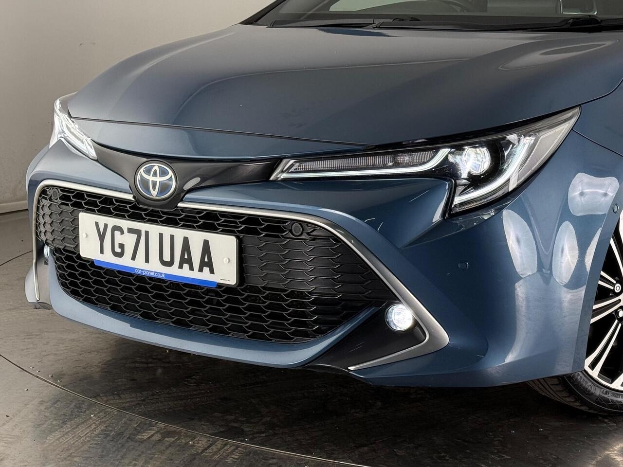 Toyota Corolla thumbnail Lights Front
