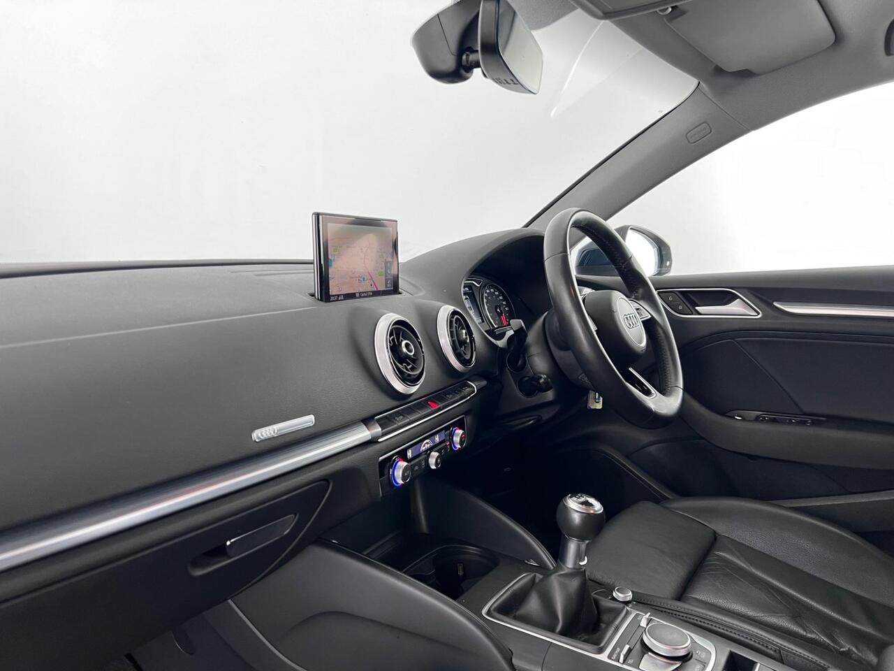 Audi A3 thumbnail Interior Front