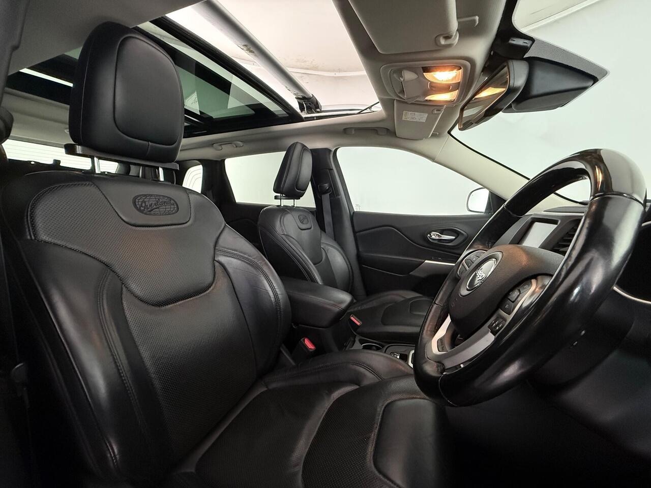 Jeep Cherokee thumbnail Seat Driver