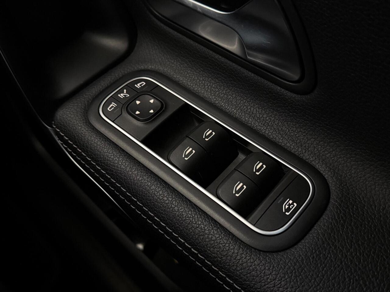 Mercedes-Benz A Class thumbnail Misc Controls