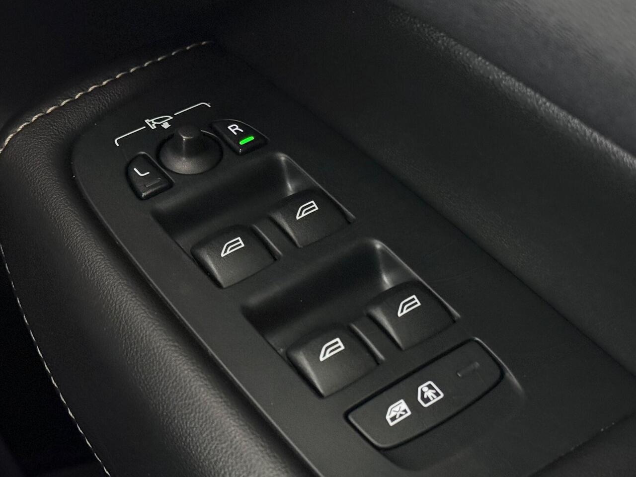 Volvo XC60 thumbnail Misc Controls