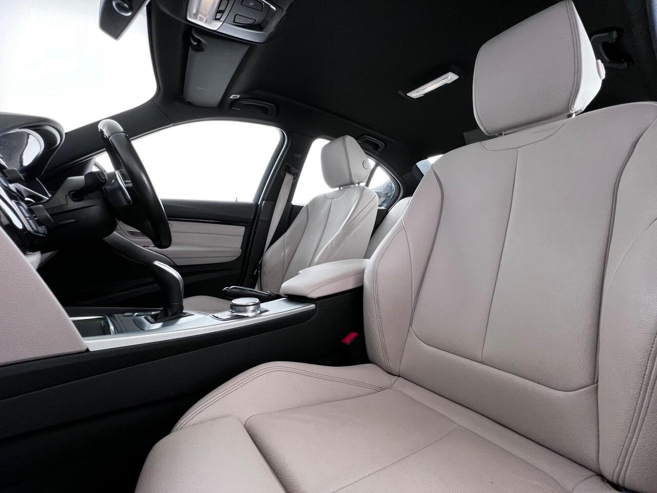 BMW 3 Series thumbnail Seat Front Passenger