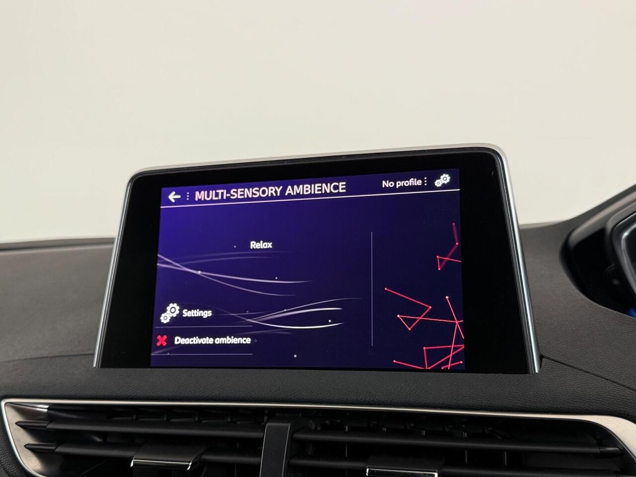 Peugeot 3008 thumbnail Infotainment System