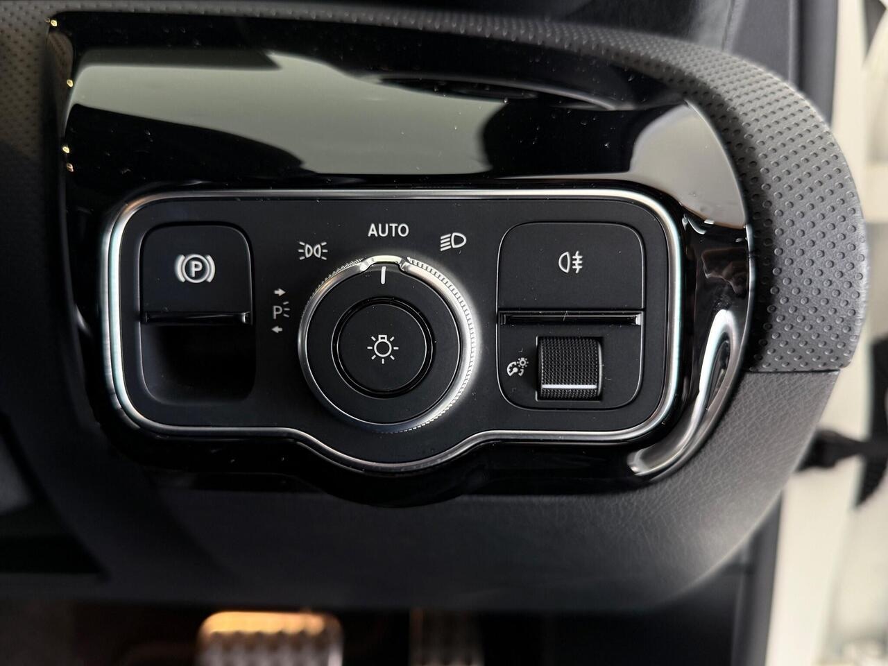 Mercedes-Benz A Class thumbnail Misc Controls