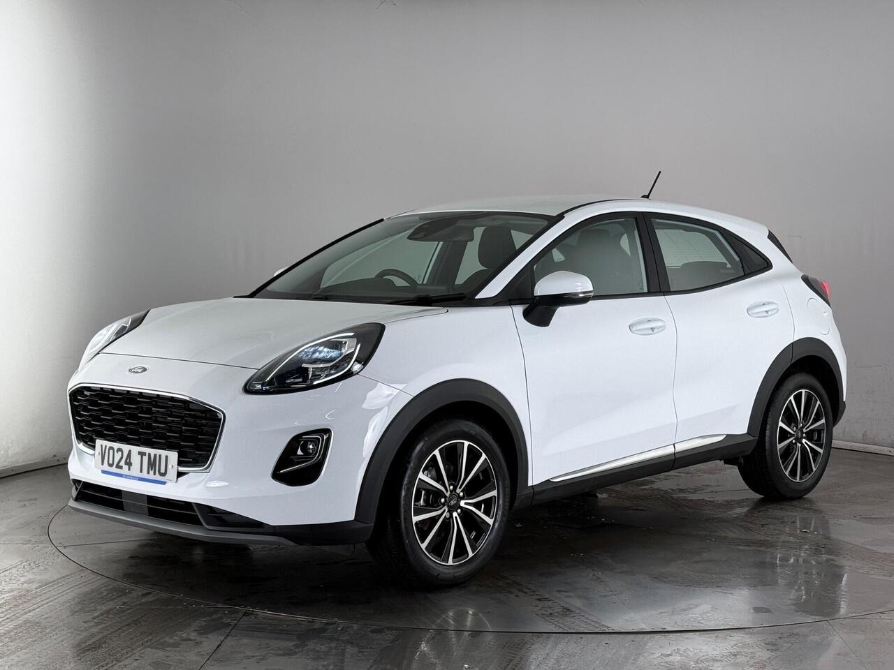 Ford Puma thumbnail Front Left