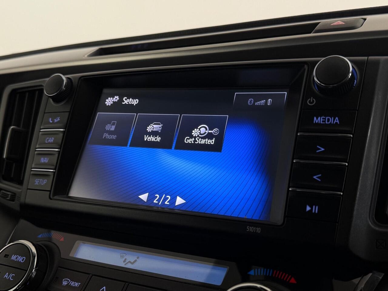 Toyota RAV4 thumbnail Infotainment System