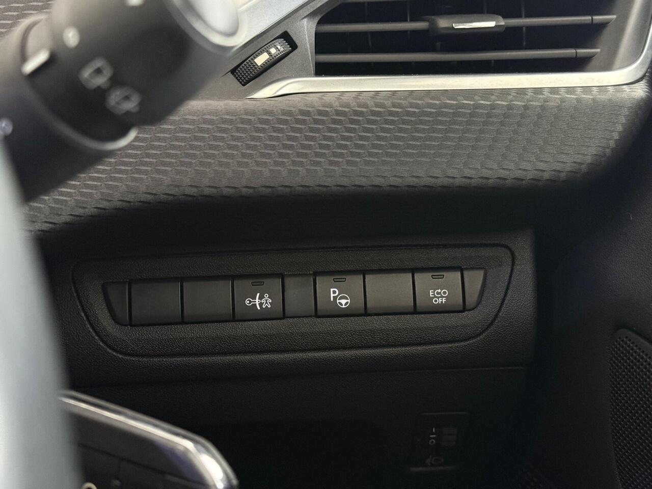 Peugeot 208 thumbnail Misc Controls