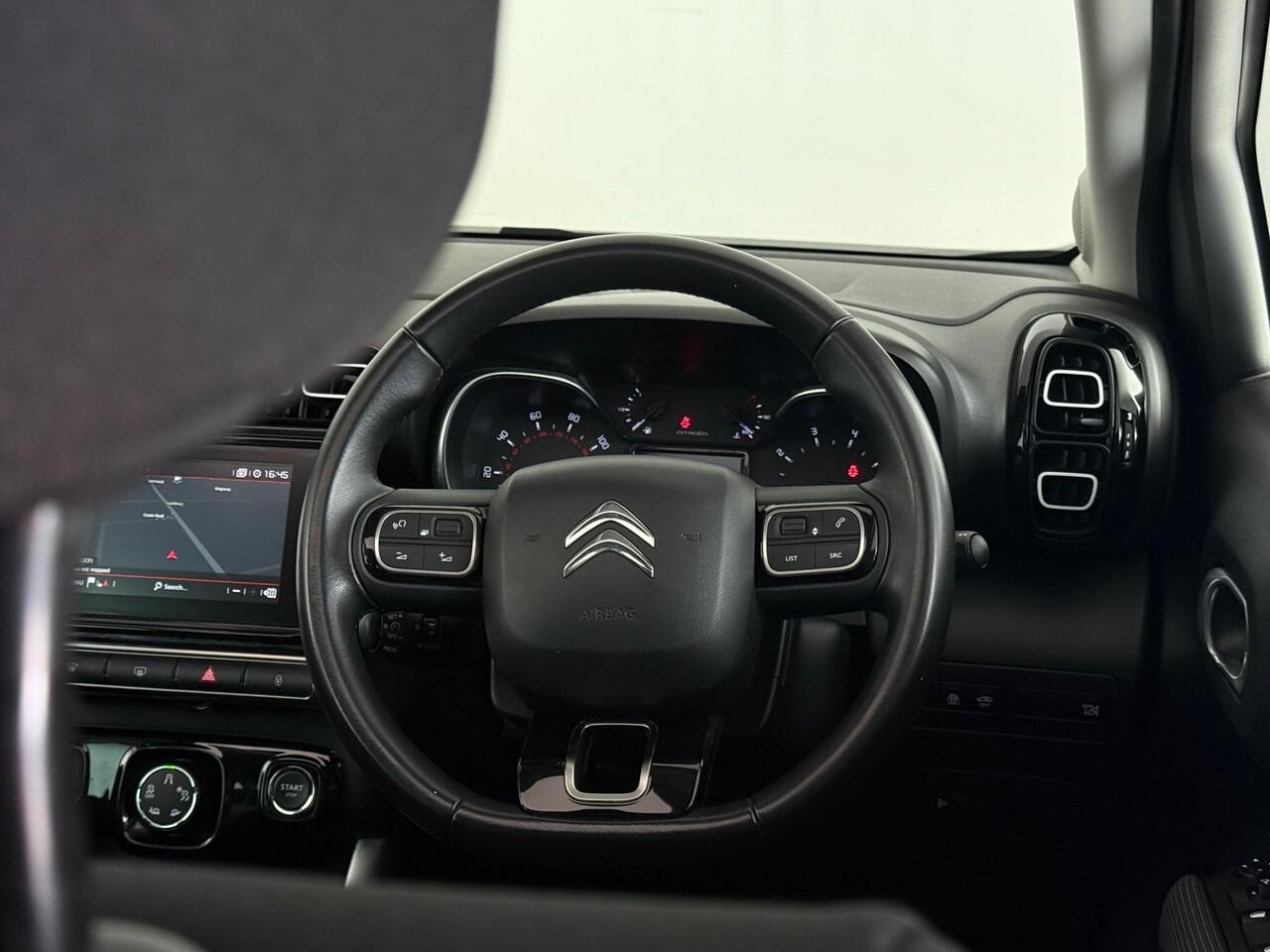 Citroen C3 Aircross thumbnail Steering Wheel