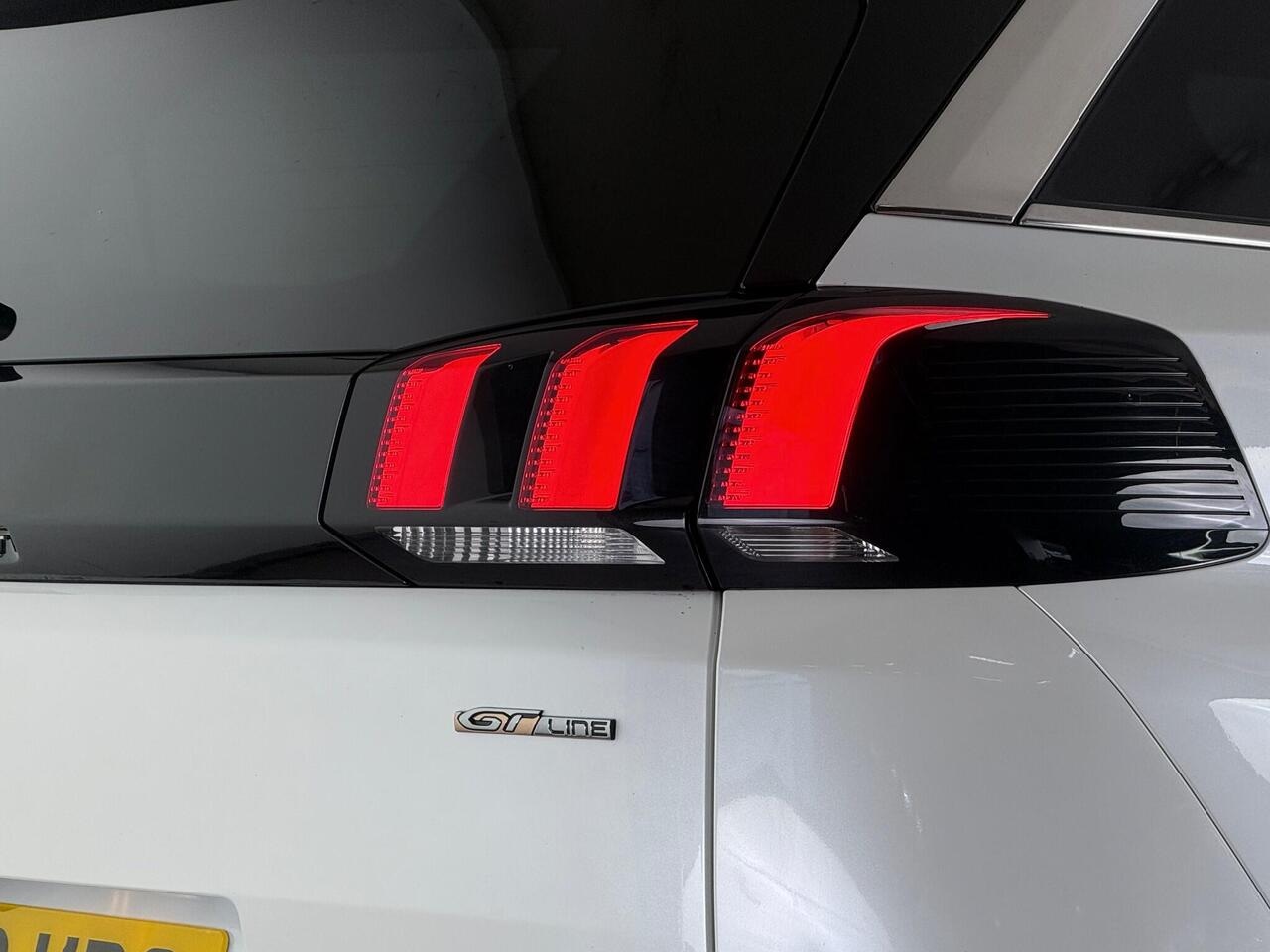 Peugeot 5008 thumbnail Inconclusive