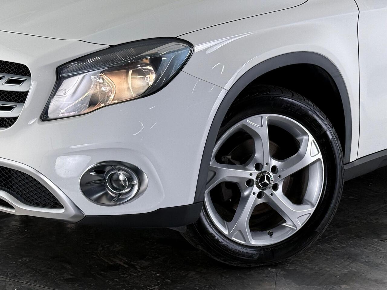 Mercedes-Benz GLA thumbnail Wheel
