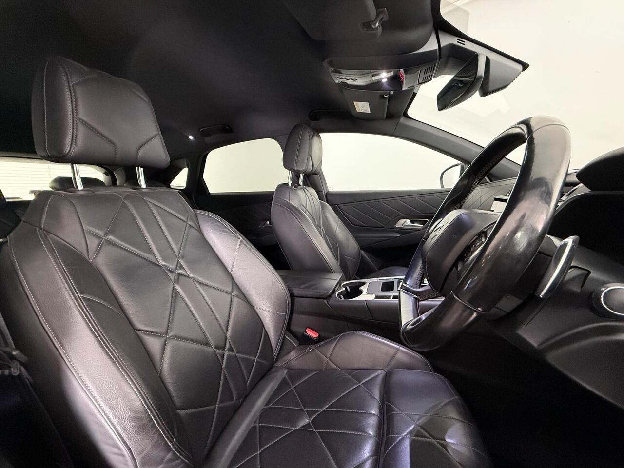 DS AUTOMOBILES DS 7 CROSSBACK thumbnail Seat Driver