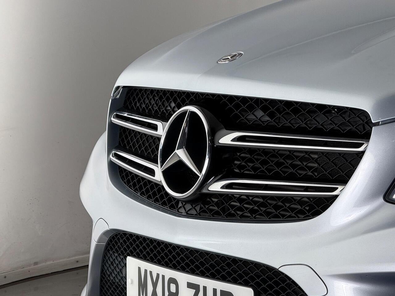Mercedes-Benz GLE thumbnail Badge Exterior