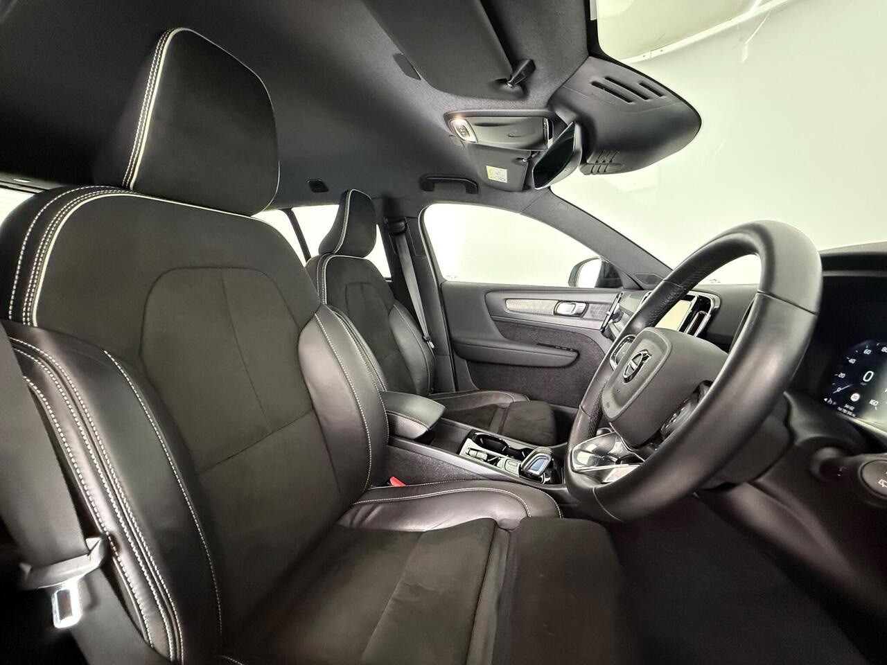 Volvo XC40 thumbnail Seat Driver