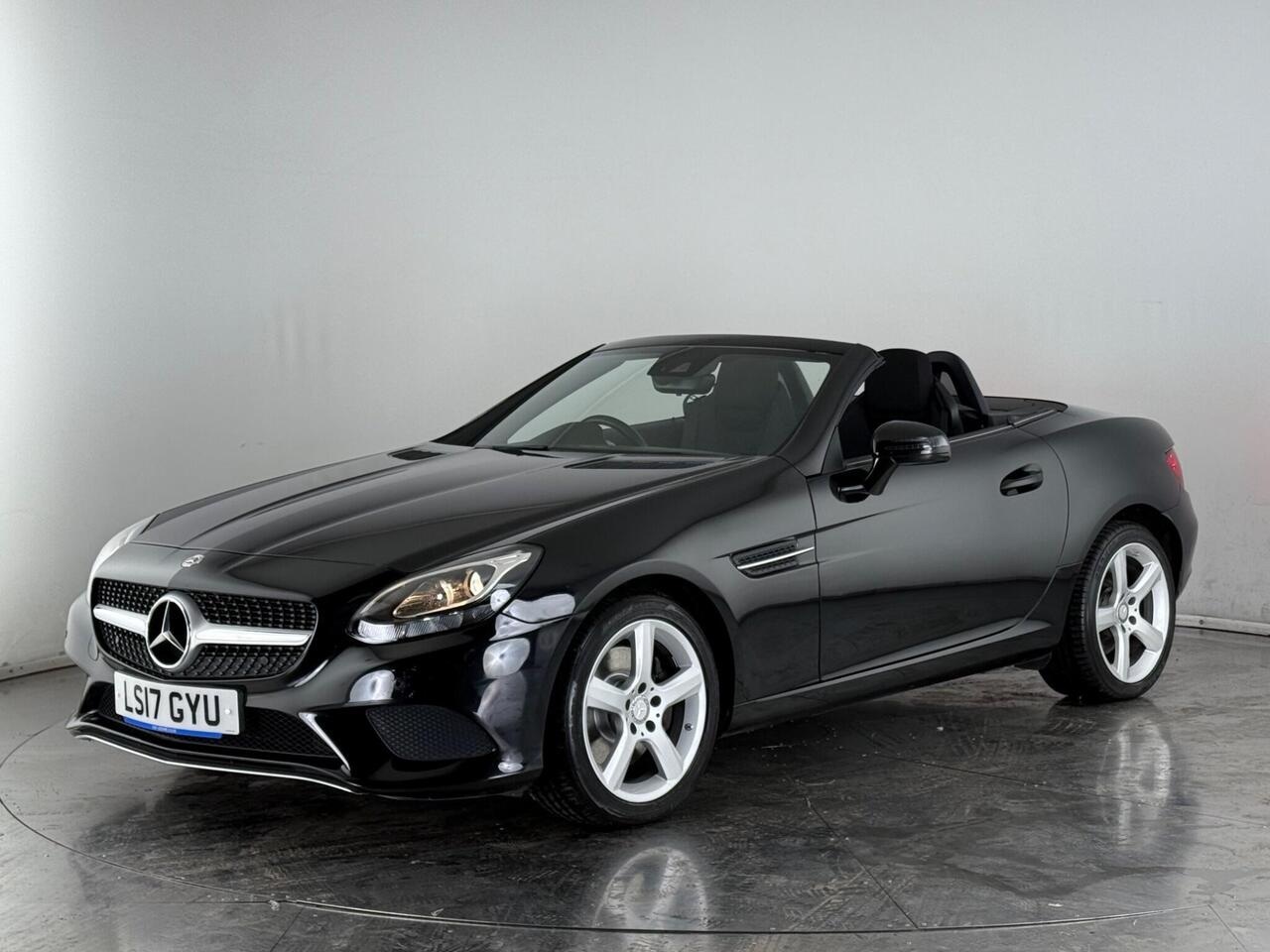 Mercedes-Benz SLC thumbnail Front Left