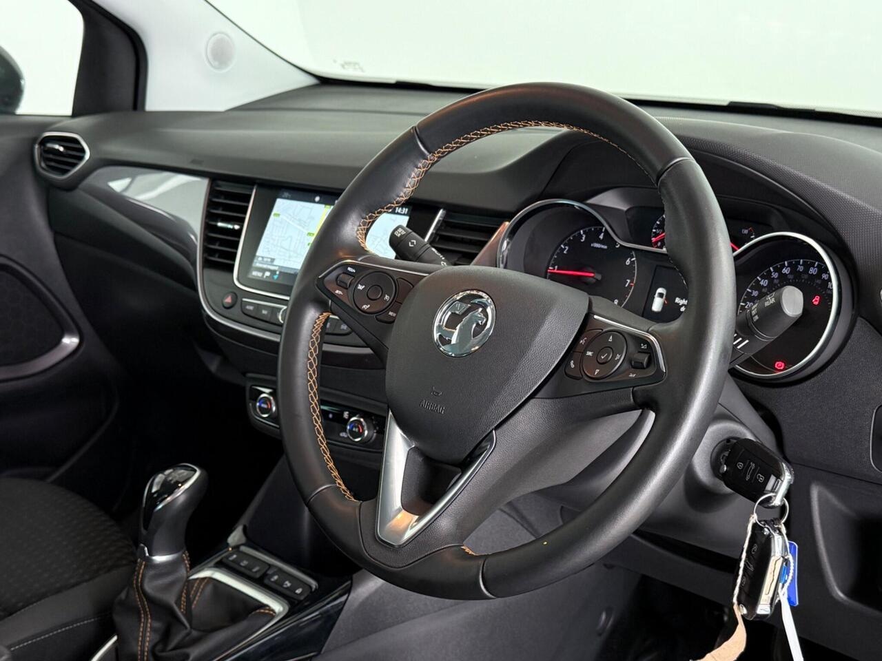 Vauxhall Crossland X thumbnail Steering Wheel