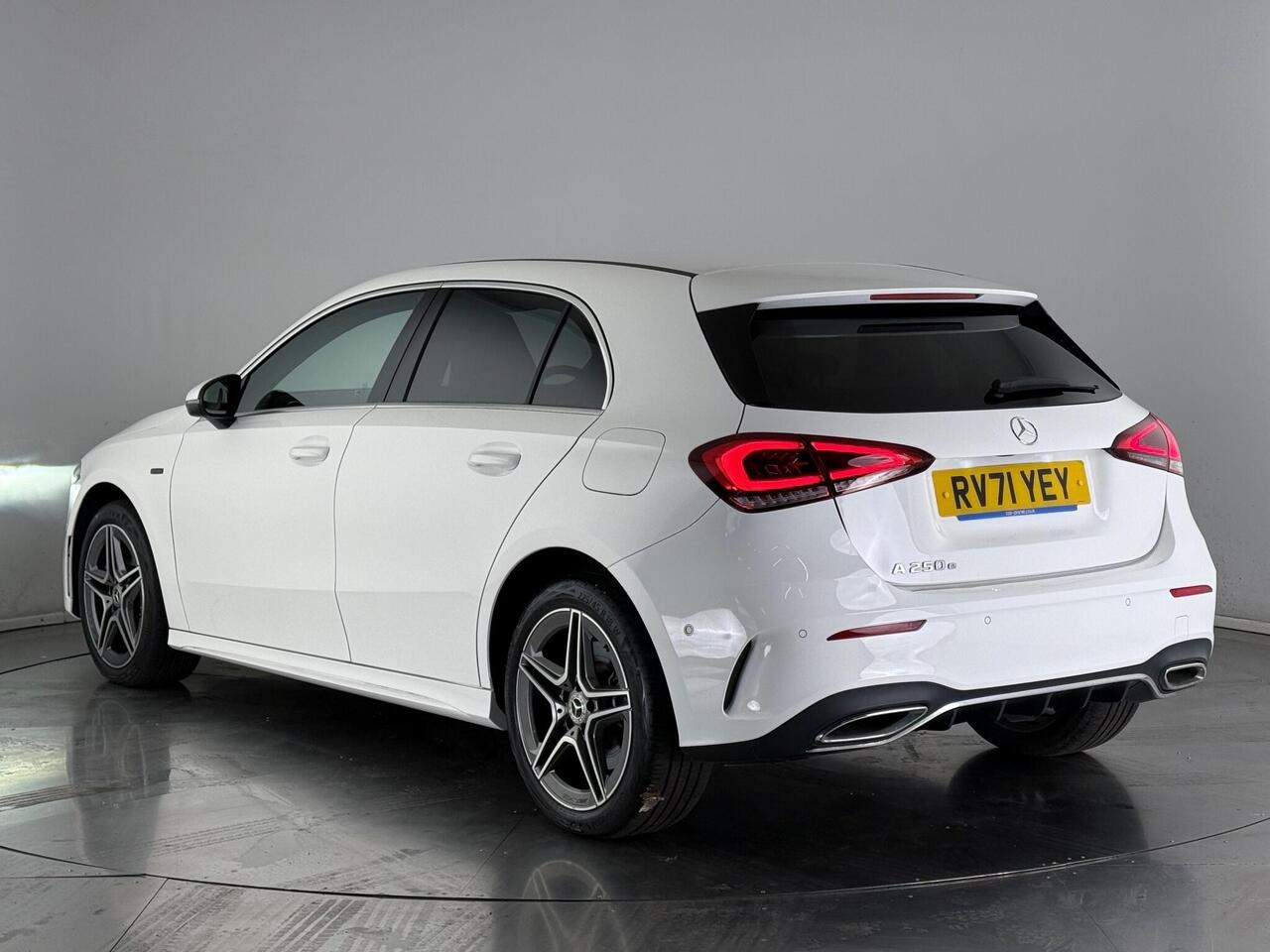 Mercedes-Benz A Class thumbnail Rear Left