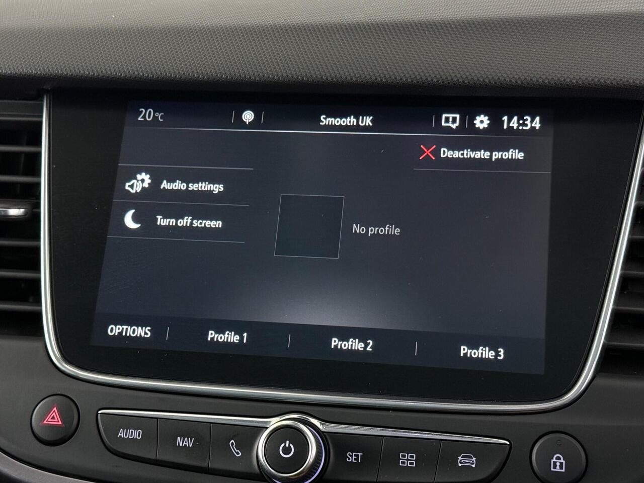 Vauxhall Crossland X thumbnail Infotainment System