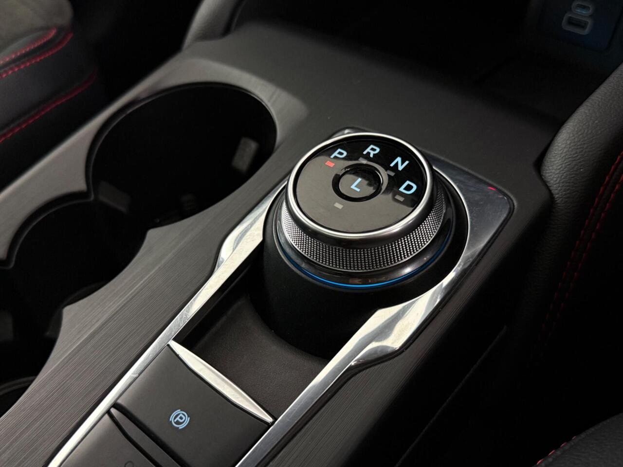 Ford Kuga thumbnail Misc Controls