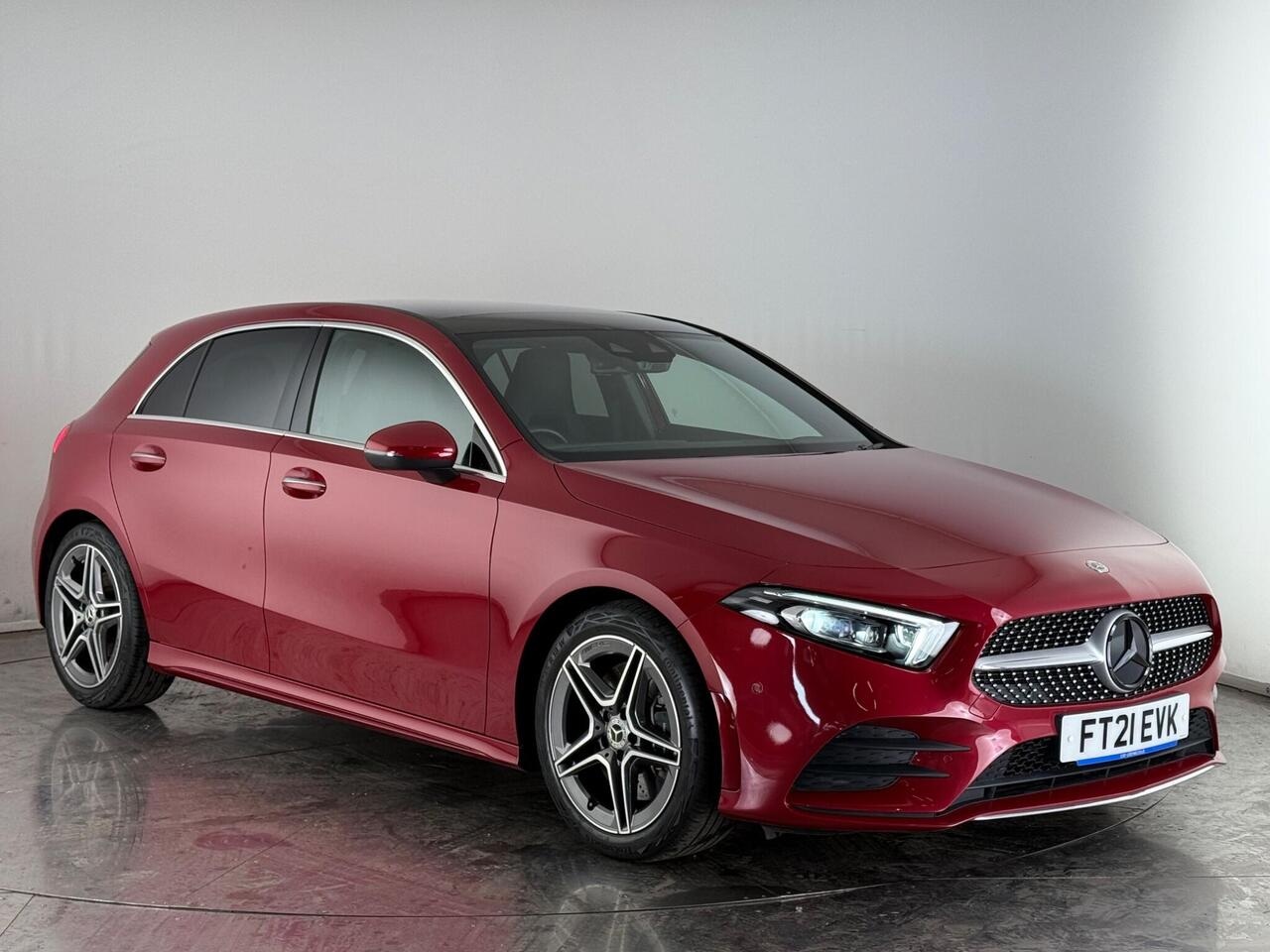 Mercedes-Benz A Class thumbnail Front Right