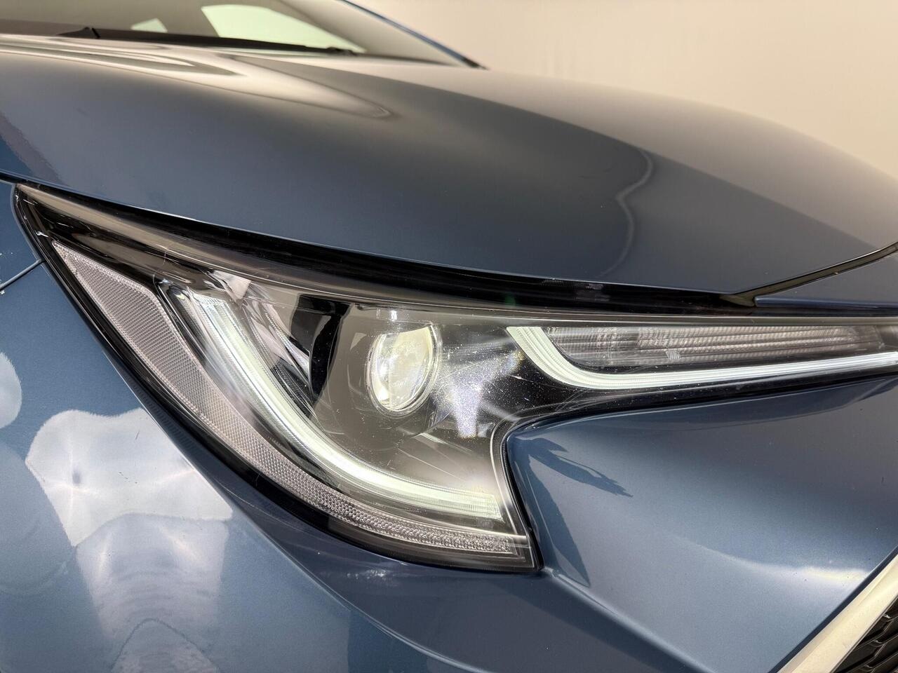 Toyota Corolla thumbnail Lights Front