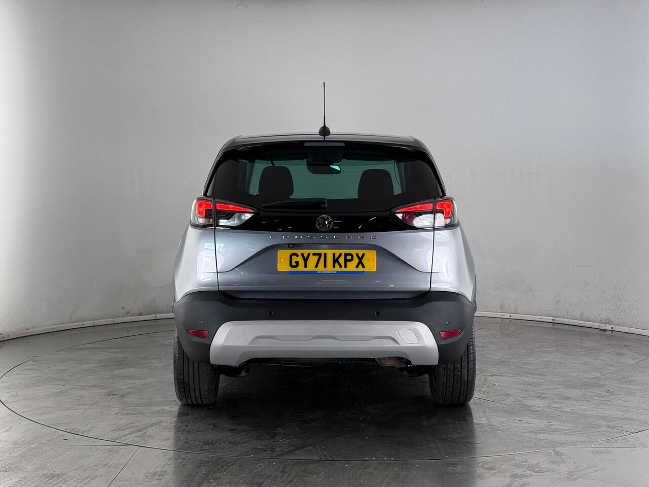 Vauxhall Crossland thumbnail Rear