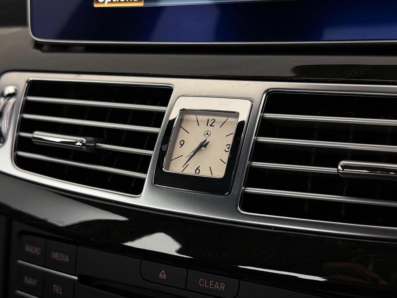 Mercedes-Benz CLS thumbnail Badge Exterior