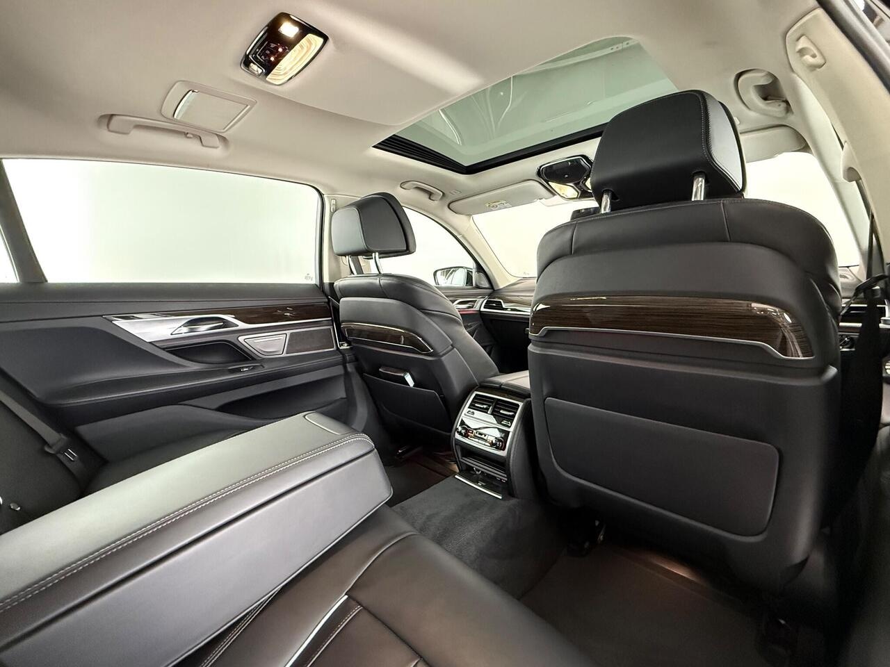 BMW 7 Series thumbnail Seat Front Passenger