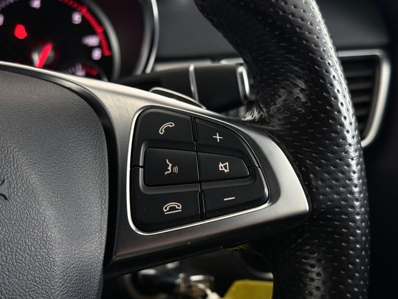 Mercedes-Benz GLE thumbnail Misc Controls