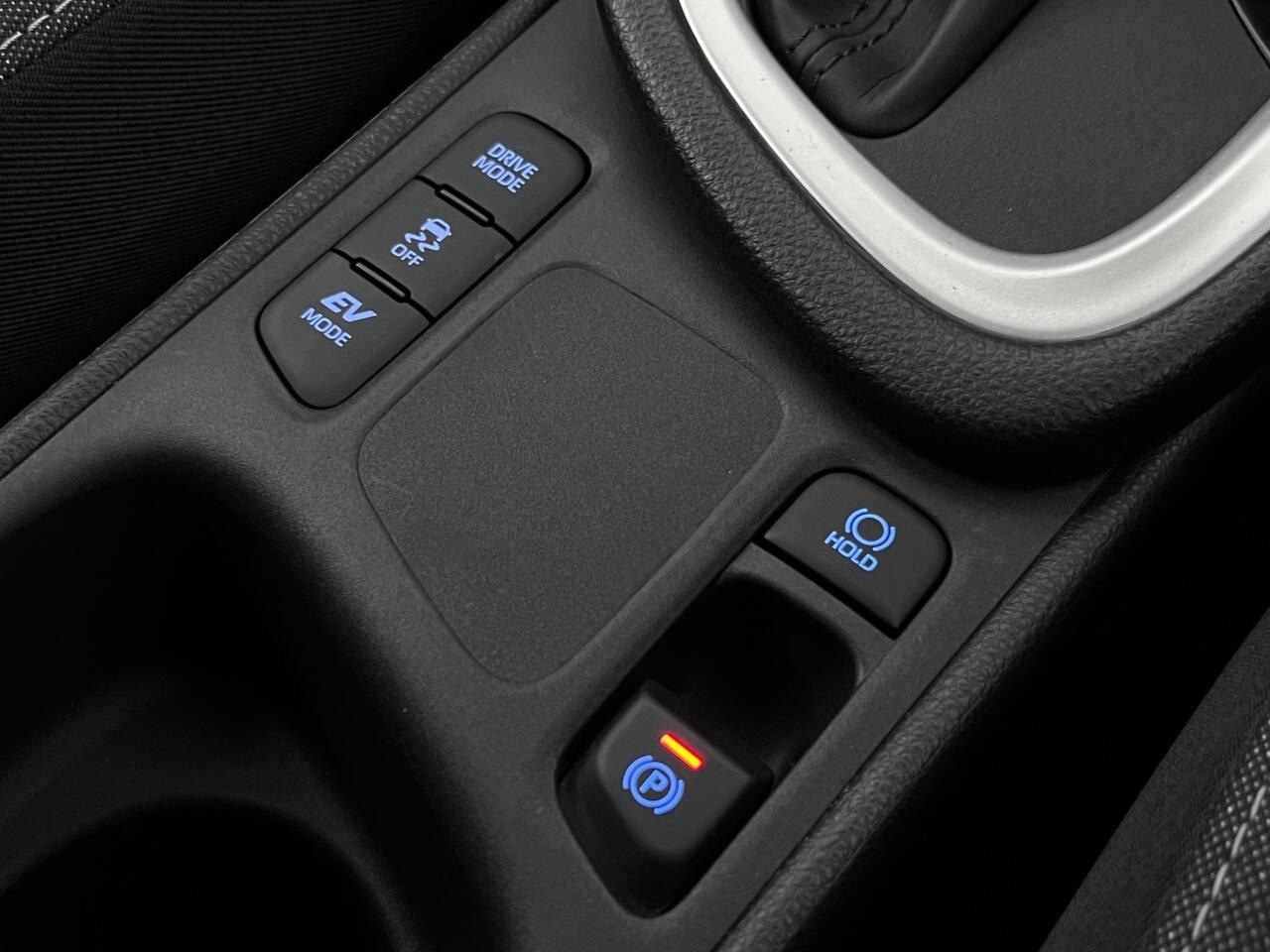 Toyota Yaris thumbnail Misc Controls