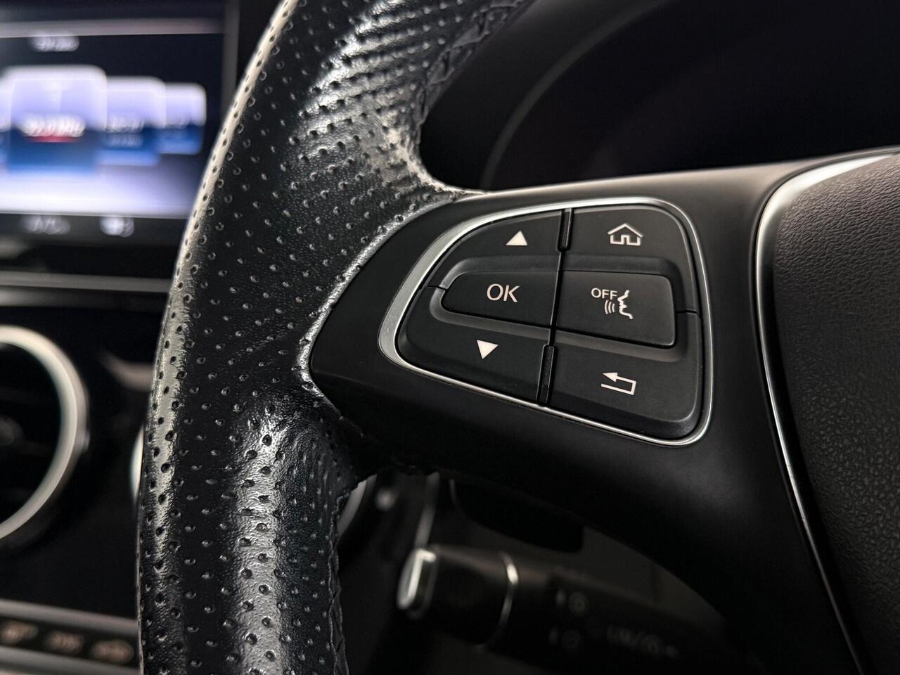 Mercedes-Benz GLC thumbnail Misc Controls