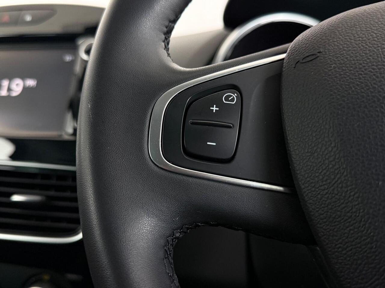 Renault Clio thumbnail Misc Controls