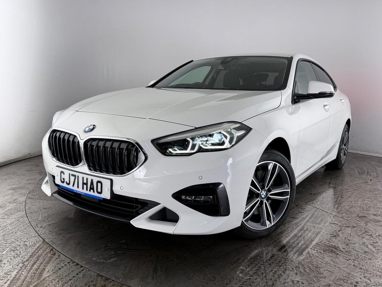 BMW 2 Series Gran Coupe thumbnail Front Left