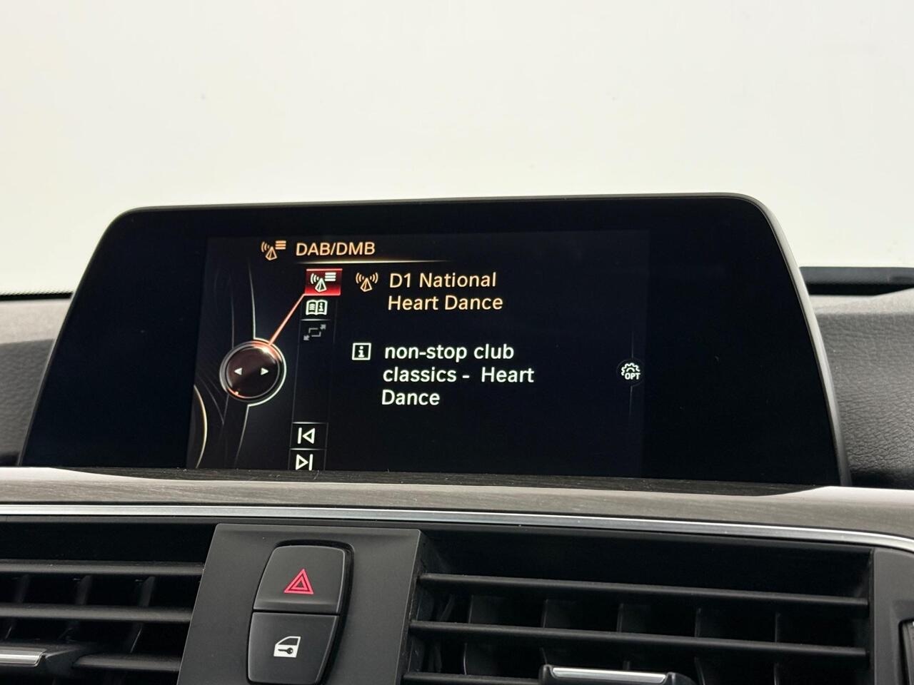 BMW 3 Series thumbnail Infotainment System